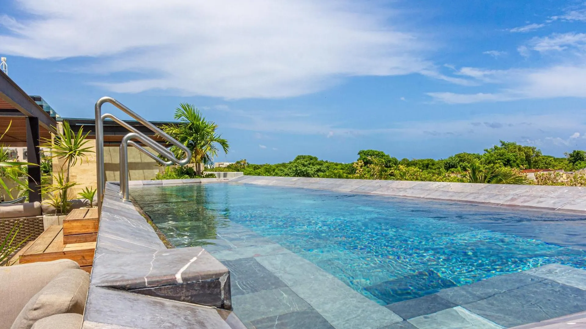 Luxury Condo In Awa Playacar 普拉亚卡门 0*,  墨西哥